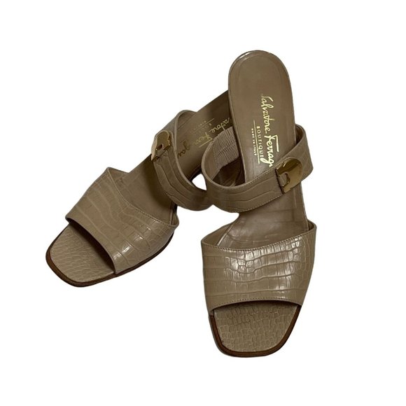Salvatore Ferragamo Shoes - Salvatore Ferragamo Nude Leather Crocodile Embossed Slide Sandals Low Heel Sz 9